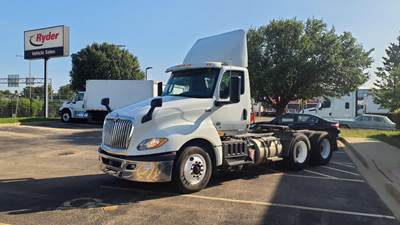 International LT625 Day Cab Truck - 400HP, 10 Speed Automatic