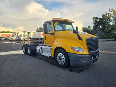 International LT625 Day Cab Truck - 400HP, 10 Speed Manual