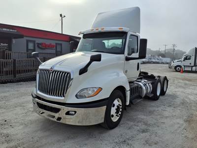 International LT625 Day Cab Truck - 400HP, 10 Speed Automatic