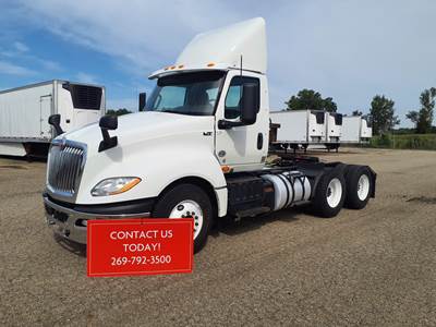 International LT625 Day Cab Truck - 400HP, 10 Speed Automatic