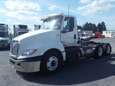 International LT625 Day Cab Truck - 400HP, 10 Speed Manual