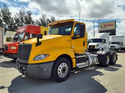 International LT625 Day Cab Truck - 400HP, 10 Speed Automatic