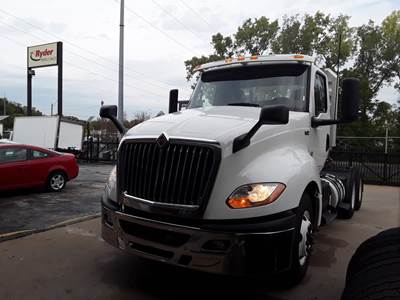 International LT625 Day Cab Truck - 400HP, 10 Speed Automatic