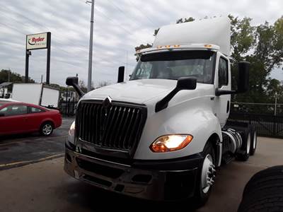 International LT625 Day Cab Truck - 400HP, 10 Speed Automatic