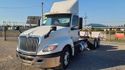 International LT625 Day Cab Truck - 400HP, 12 Speed Automatic