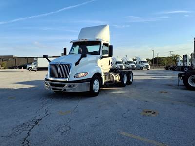 International LT625 Day Cab Truck - 400HP, 10 Speed Automatic