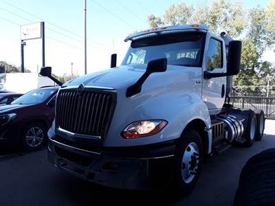 International LT625 Day Cab Truck - 400HP, 12 Speed Automatic