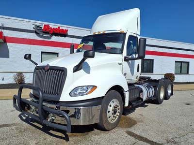 International LT625 Day Cab Truck - 400HP, 10 Speed Automatic