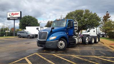 International LT625 Day Cab Truck - 450HP, 13 Speed Manual
