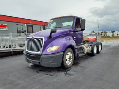 International LT625 Day Cab Truck - 450HP, 10 Speed Automatic