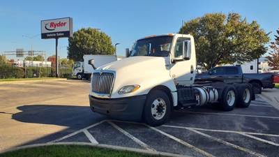 International LT625 Day Cab Truck - 400HP, 10 Speed Manual