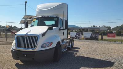 International LT625 Day Cab Truck - 400HP, 12 Speed Automatic