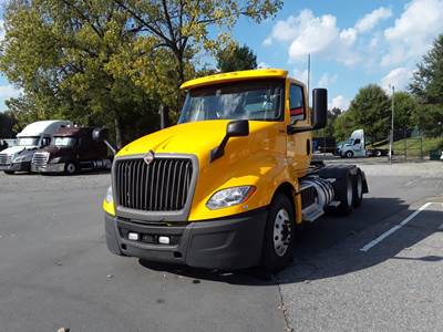 International LT625 Day Cab Truck - 400HP, 10 Speed Automatic