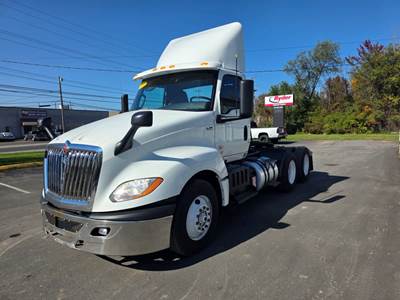 International LT625 Day Cab Truck - 450HP, 12 Speed Automatic