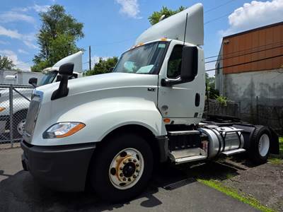 International LT625 DAYCAB S/A Single Axle Day Cab Truck - 400HP, 10 Speed Manual