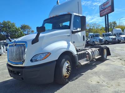 International LT625 DAYCAB S/A Single Axle Day Cab Truck - 400HP, 10 Speed Manual