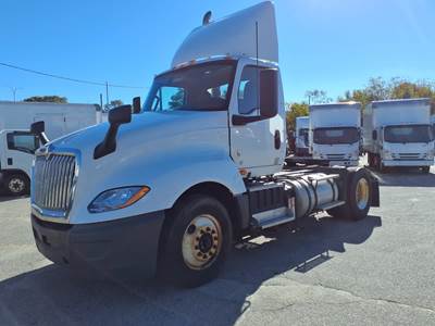 International LT625 DAYCAB S/A Single Axle Day Cab Truck - 400HP, 10 Speed Manual