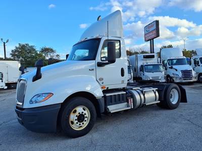 International LT625 DAYCAB S/A Single Axle Day Cab Truck - 400HP, 10 Speed Manual