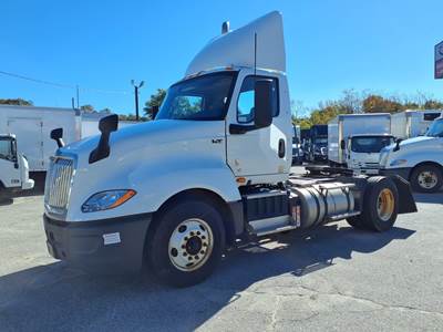 International LT625 DAYCAB S/A Single Axle Day Cab Truck - 400HP, 10 Speed Manual