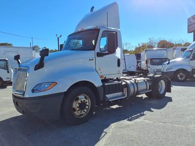 International LT625 DAYCAB S/A Single Axle Day Cab Truck - 400HP, 10 Speed Manual