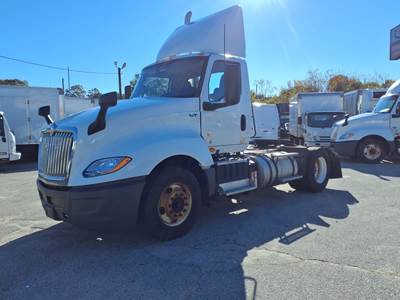 International LT625 DAYCAB S/A Single Axle Day Cab Truck - 400HP, 10 Speed Manual