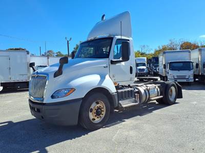 International LT625 DAYCAB S/A Single Axle Day Cab Truck - 400HP, 10 Speed Manual