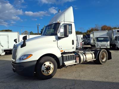 International LT625 DAYCAB S/A Single Axle Day Cab Truck - 400HP, 10 Speed Manual