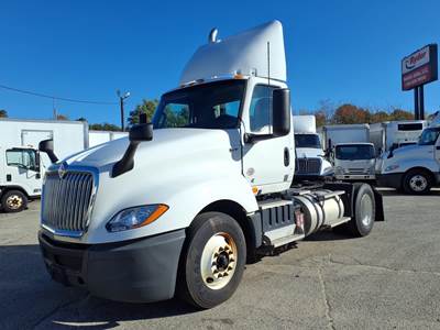 International LT625 DAYCAB S/A Single Axle Day Cab Truck - 400HP, 10 Speed Manual