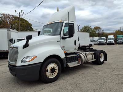International LT625 DAYCAB S/A Single Axle Day Cab Truck - 400HP, 10 Speed Manual