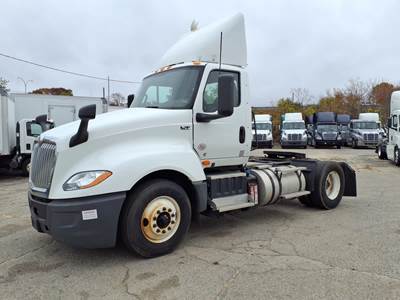 International LT625 DAYCAB S/A Single Axle Day Cab Truck - 400HP, 10 Speed Manual