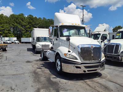 International ProStar Single Axle Day Cab Truck - 410HP, 10 Speed Automatic