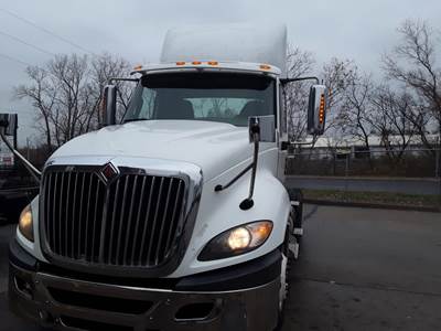 International ProStar Day Cab Truck - 400HP, 10 Speed Automatic