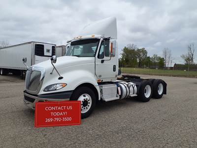 International ProStar Day Cab Truck - 400HP, 10 Speed Automatic
