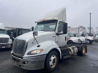 International RH613 Single Axle Day Cab Truck - 410HP, 10 Speed Automatic