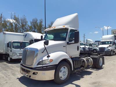 International RH613 Single Axle Day Cab Truck - 410HP, 10 Speed Automatic