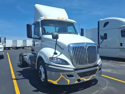 International RH613 Single Axle Day Cab Truck - 410HP, 10 Speed Automatic