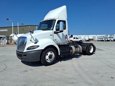 International RH613 Single Axle Day Cab Truck - 410HP, 10 Speed Automatic