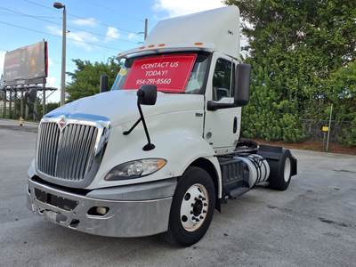 International RH613 Single Axle Day Cab Truck - 410HP, 10 Speed Automatic