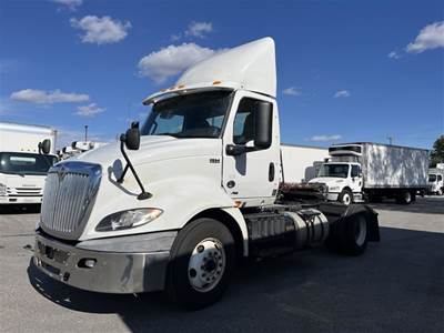 International RH613 Single Axle Day Cab Truck - 410HP, 10 Speed Automatic