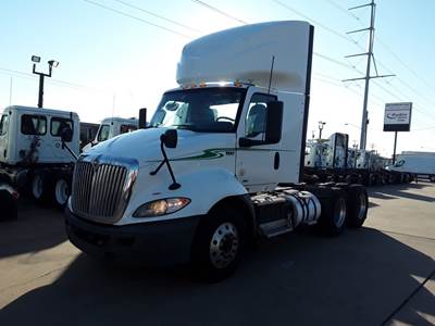 International RH613 Day Cab Truck - 450HP, 10 Speed Automatic