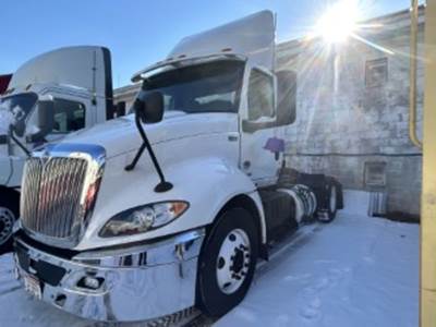 International RH613 Single Axle Day Cab Truck - 410HP, 10 Speed Automatic