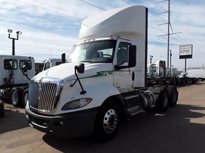 International RH613 Day Cab Truck - 450HP, 10 Speed Automatic