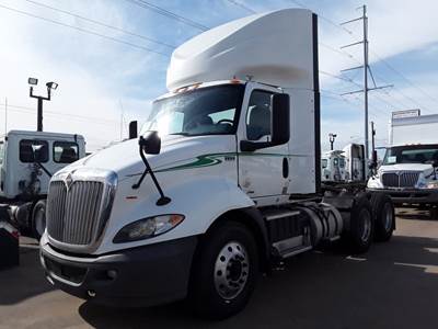 International RH613 Day Cab Truck - 450HP, 10 Speed Manual