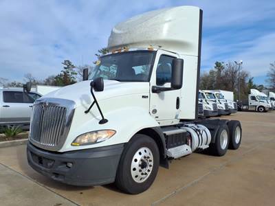 International RH613 Day Cab Truck - 450HP, 10 Speed Automatic
