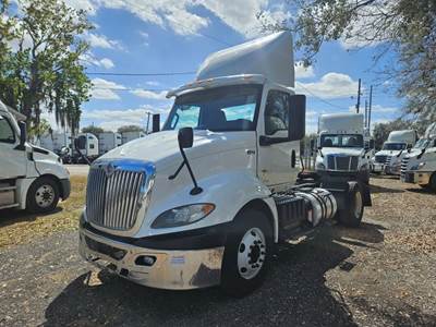 International RH613 Single Axle Day Cab Truck - 410HP, 10 Speed Automatic
