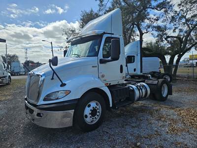 International RH613 Single Axle Day Cab Truck - 410HP, 10 Speed Automatic