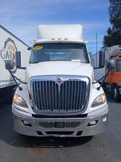 International RH613 Single Axle Day Cab Truck - 410HP, 10 Speed Automatic