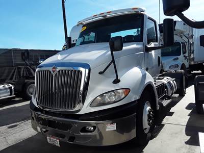 International RH613 Single Axle Day Cab Truck - 410HP, 10 Speed Automatic