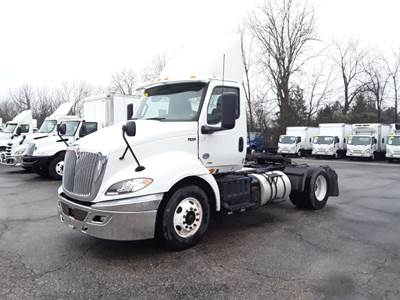 International RH613 Single Axle Day Cab Truck - 410HP, 10 Speed Automatic