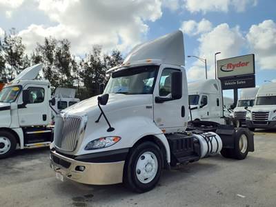 International RH613 Single Axle Day Cab Truck - 410HP, 10 Speed Automatic
